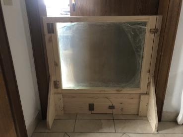 Absperrtür mit Acrylglas